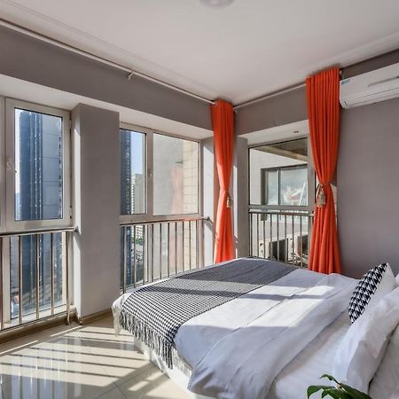 Mark And Henry Apartment Xi'An South Gate/City Wall Екстер'єр фото